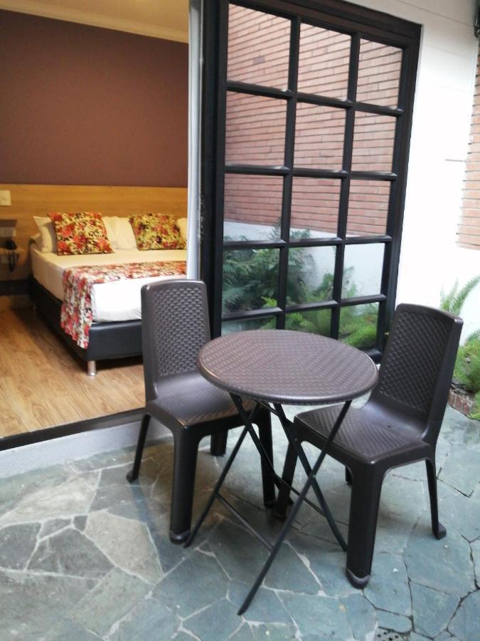 Hotel Poma Rosa เมเดยิน ภายนอก รูปภาพ