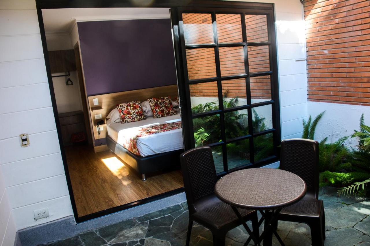 Hotel Poma Rosa เมเดยิน ภายนอก รูปภาพ