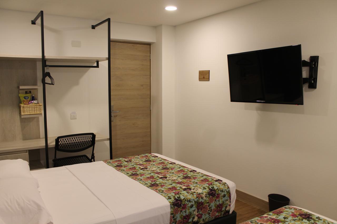 Hotel Poma Rosa เมเดยิน ภายนอก รูปภาพ